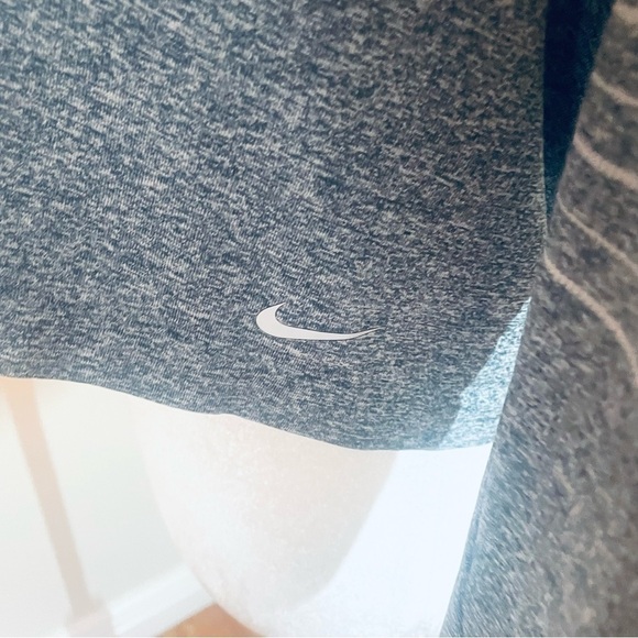 Nike Dri-FIT Epic Knit Seamless Long Sleeve Crop Top, Size Medium. - Picture 7 of 11